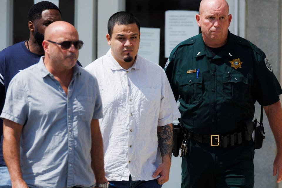 kilmar abrego garcia released from criminal custody as dhs reportedly threatens deportation