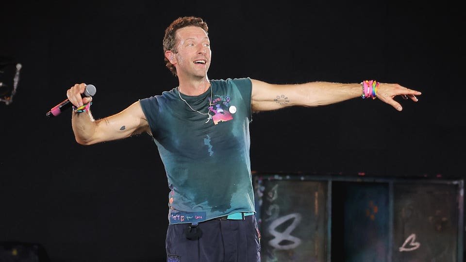 coldplay’s historic tour is ending and fans are celebrating