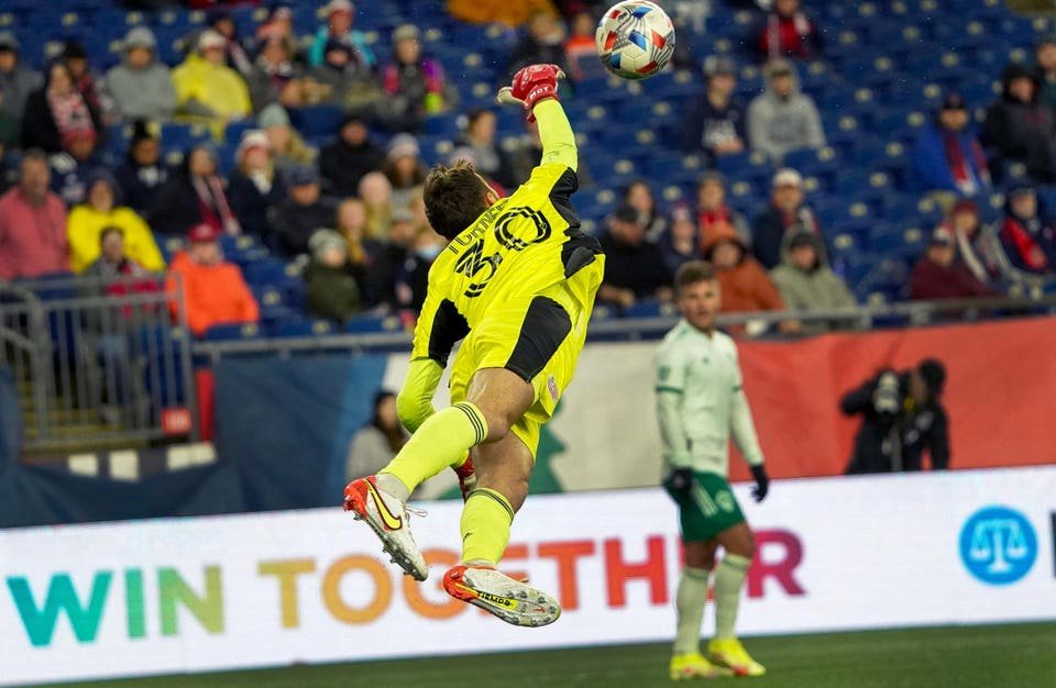 back with new england, usmnt gk turner is ready to turn heads again
