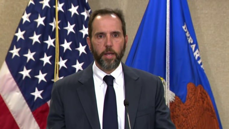 federal officials launch investigation into former trump prosecutor