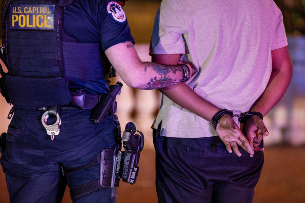trump signs executive orders aimed at ending cashless bail in d.c. and across the nation