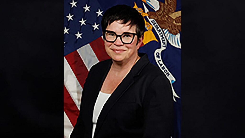 trump fires bls commissioner after weak jobs report