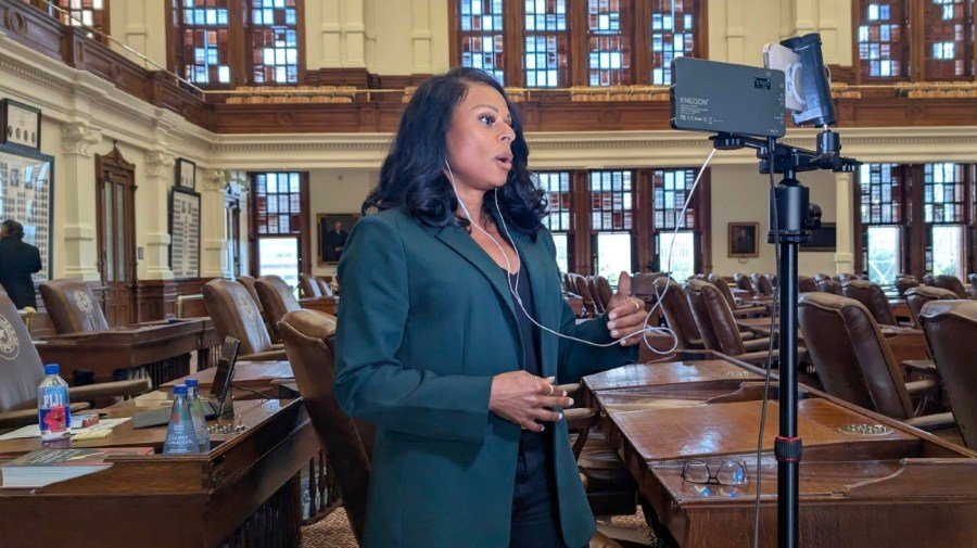 texas democrat abruptly leaves dnc call after being warned she's committing felony