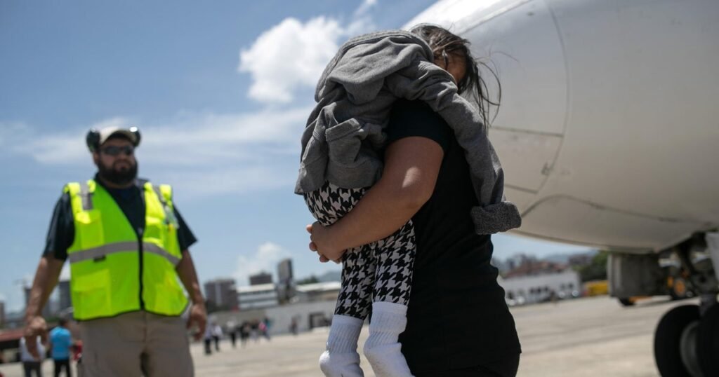 judge blocks deportation of guatemalan migrant children as flights were ready to take
