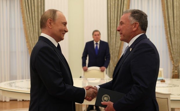putin, trump envoy witkoff meet ahead of trump ukraine war accord deadline
