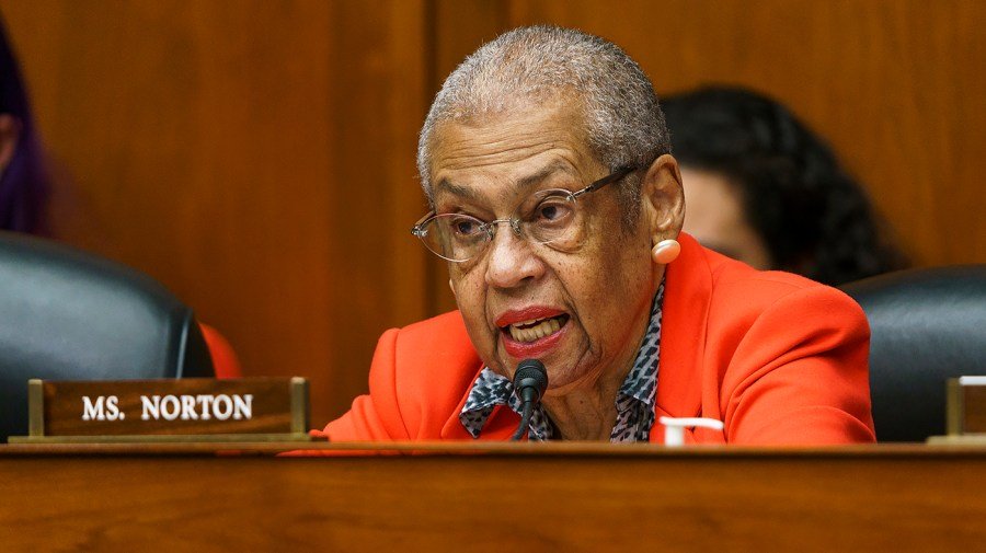 d.c. delegate presses trump officials on cost of national guard 'mass deployment'