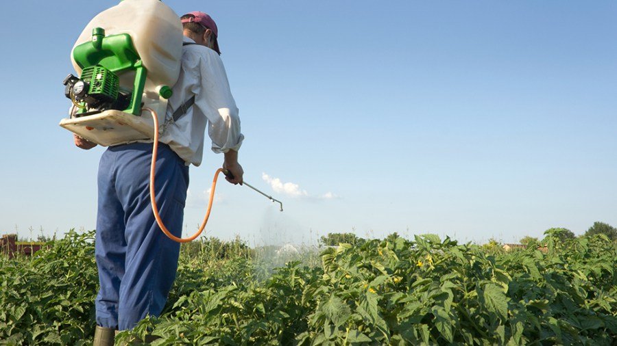 maga, maha split on pesticides