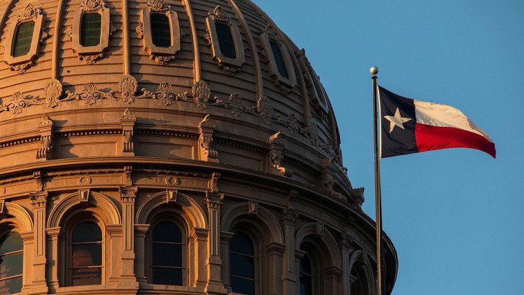 texas house reconvenes amid redistricting showdown