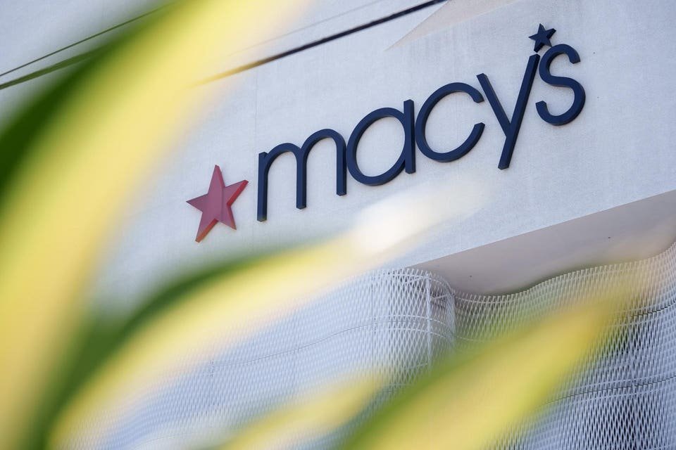 is macy’s turnaround gaining traction?