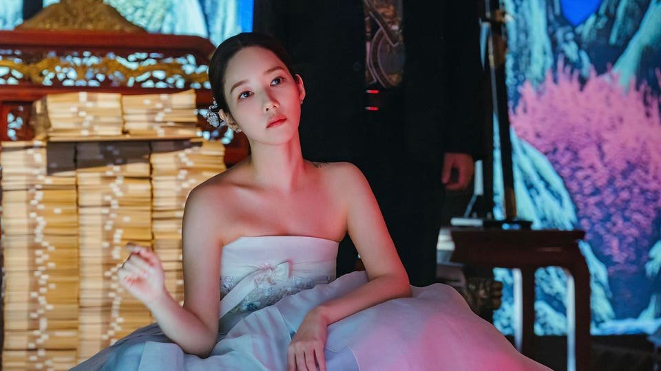 park min young hilariously scams villains in ‘confidence queen’