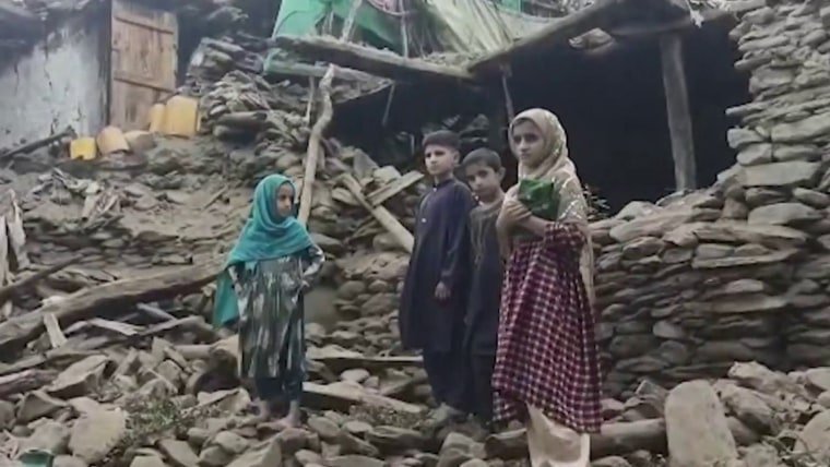 massive earthquake rattles afghanistan, killing 800