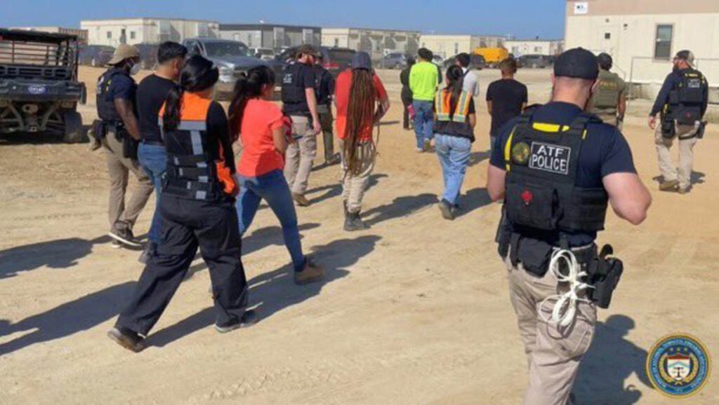 hundreds of south korean nationals arrested at hyundai's georgia facility