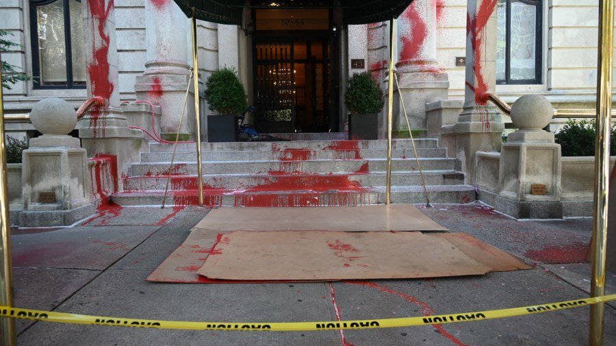 nyt executive editor's apartment building vandalized with red paint